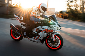  White Full Face Helmet Icon