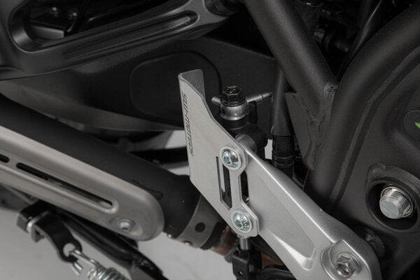 Brake Cylinder Guard, Silver - 19+ Yamaha Ténéré 700